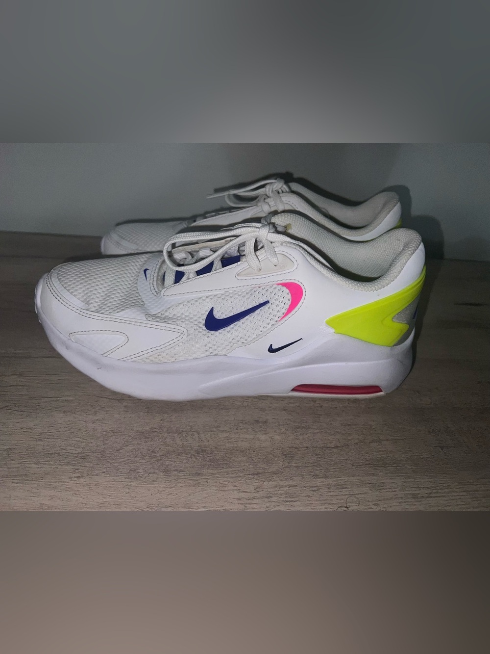 Nike Women's Air Max Bolt AMD sneakers in the "White Indigo Burst Pink Blast"